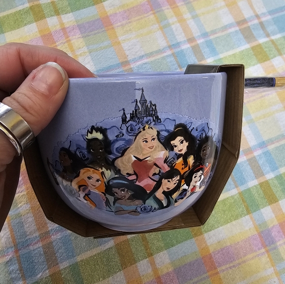 Disney Princess Noodle Bowl with Chopsticks New - Picture 8 of 9